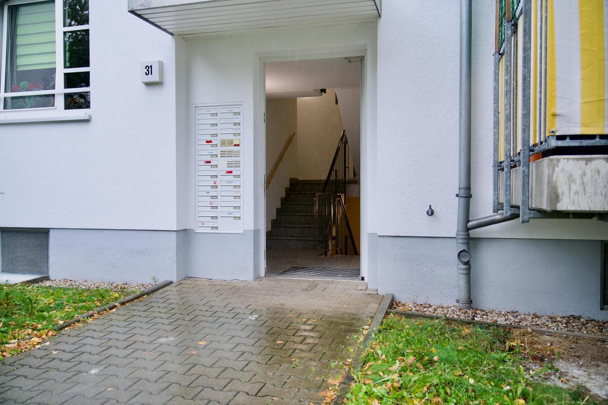 Edler Wohnraum Luxurioeses Apartment Mit Balkon, Boxspringbett, Kaffeevollautomat, Lift & Parkplatz Chemnitz Exterior photo