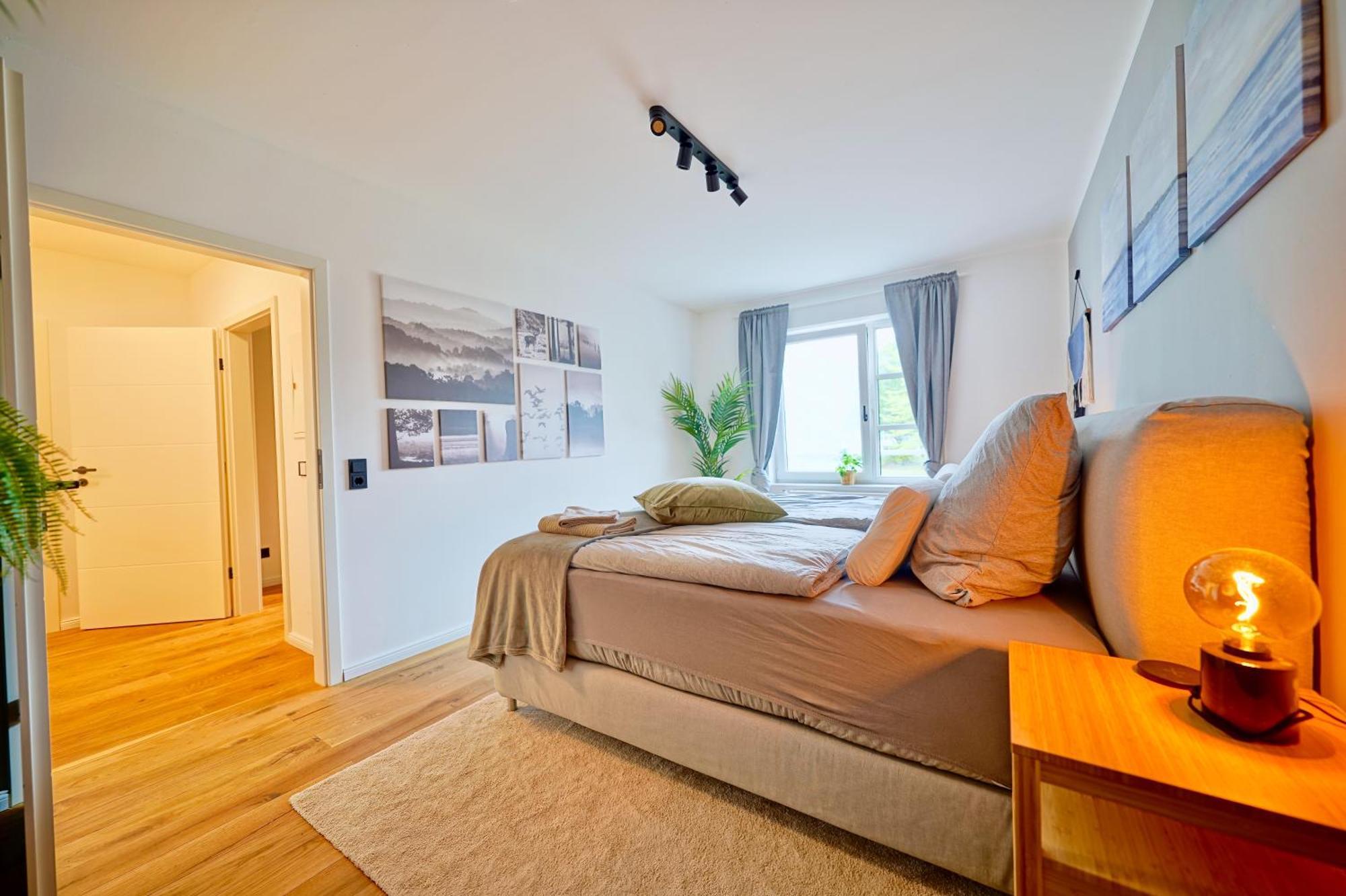Edler Wohnraum Luxurioeses Apartment Mit Balkon, Boxspringbett, Kaffeevollautomat, Lift & Parkplatz Chemnitz Exterior photo